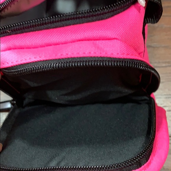 Nike Brasilia Fuel Pack - Picture 15 of 16